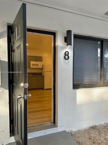 5545 N Miami Ave 8, Miami, FL 33127