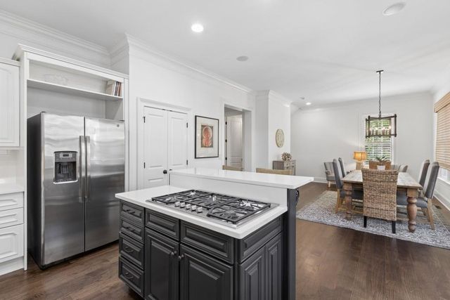 3585 Roxboro Road NE 6, Atlanta, GA 30326