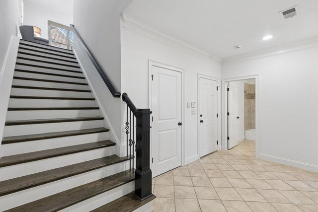 3585 Roxboro Road NE 6, Atlanta, GA 30326