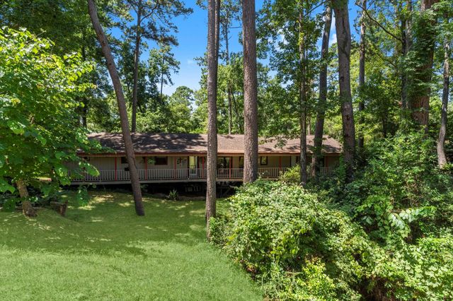 114 Hillendale Dr, Livingston, TX 77351