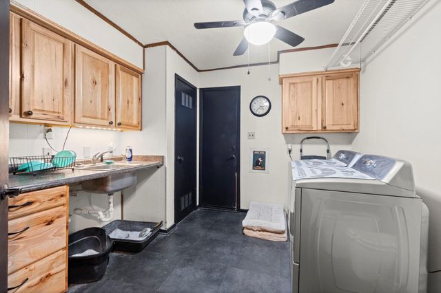 114 Hillendale Dr, Livingston, TX 77351
