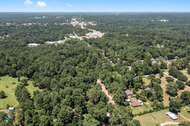 114 Hillendale Dr, Livingston, TX 77351