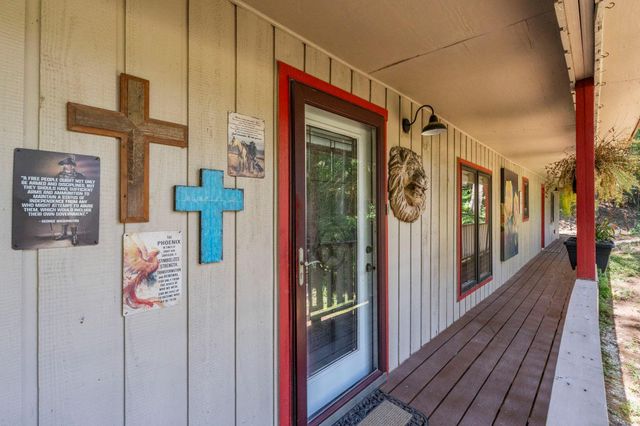 114 Hillendale Dr, Livingston, TX 77351