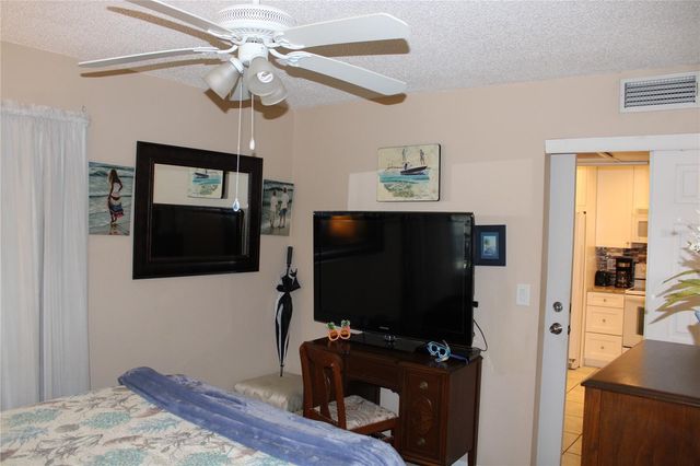 14130 ROSEMARY LANE 1305, Largo, FL 33774