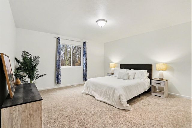 17803 Bluff Drive, Three Rivers, MI 49093