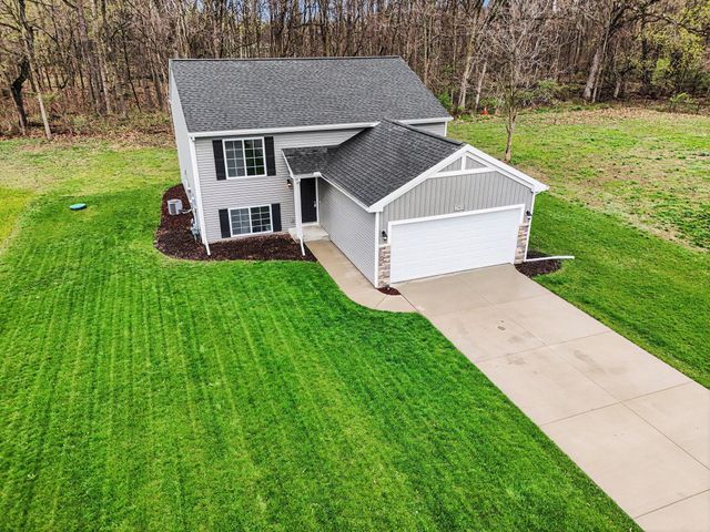 17803 Bluff Drive, Three Rivers, MI 49093
