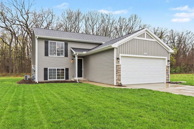 17803 Bluff Drive, Three Rivers, MI 49093