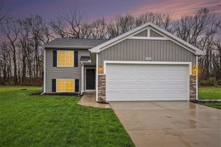 17803 Bluff Drive, Three Rivers, MI 49093