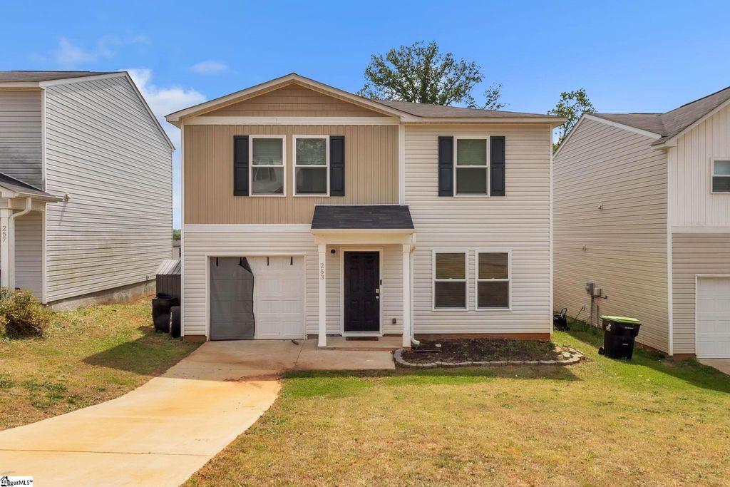 253 S Church St Extension, Duncan, SC 29334