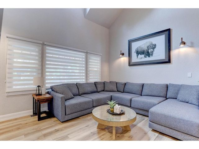 7 Desert Willow Ln, Littleton, CO 80127