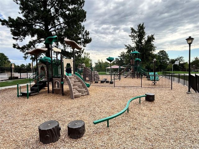 7 Desert Willow Ln, Littleton, CO 80127