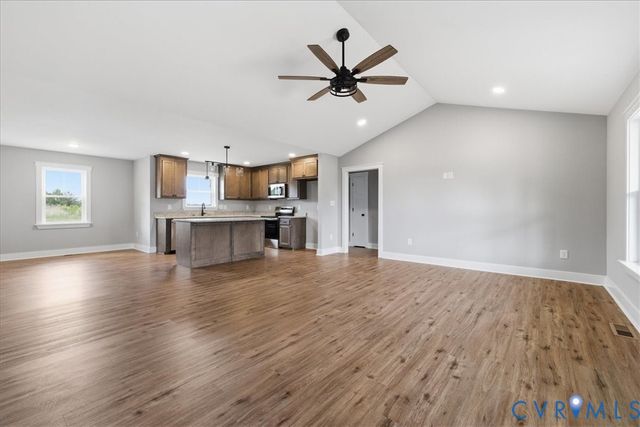 15764 Lebanon, Spring Grove, VA 23881