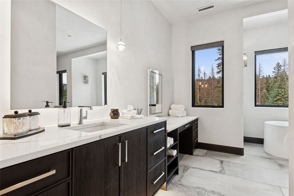 121 Whitefish Forest Loop, Whitefish, MT 59937 photo 33