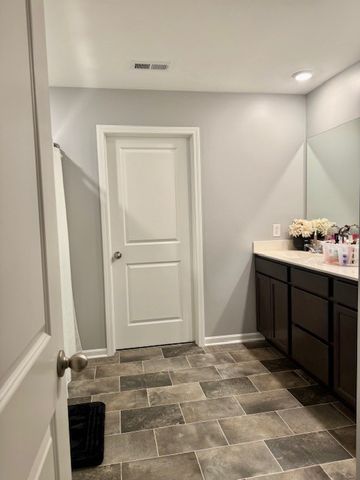 6801 Willow Drive, Wonder Lake, IL 60097