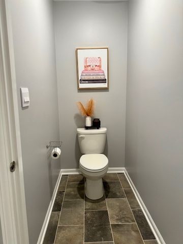 6801 Willow Drive, Wonder Lake, IL 60097