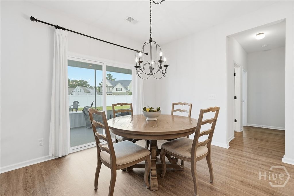 Image 16 of property listing at 35 Henslow Field, Savannah, GA 31419