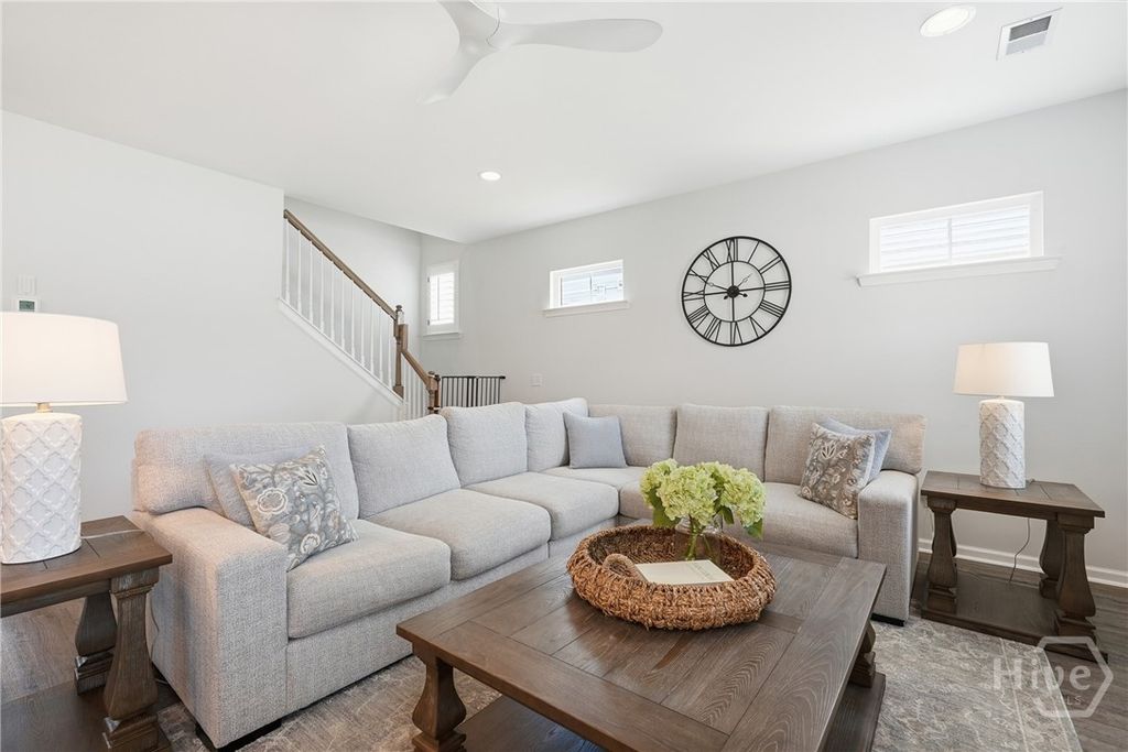 Image 8 of property listing at 35 Henslow Field, Savannah, GA 31419