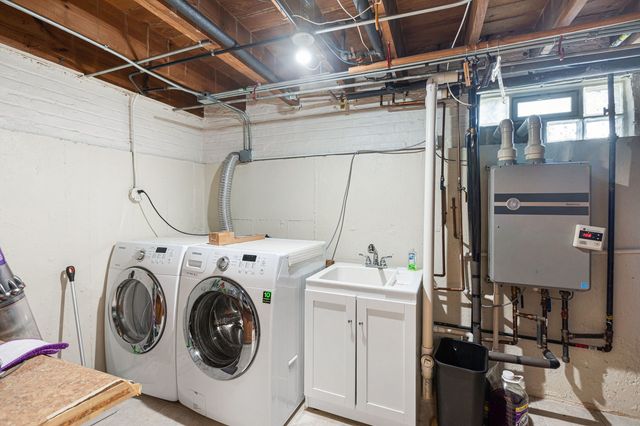 3400 N Narragansett Avenue, Chicago, IL 60634