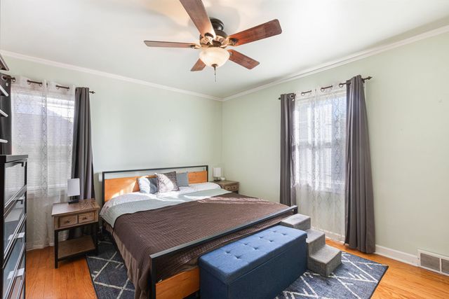 3400 N Narragansett Avenue, Chicago, IL 60634