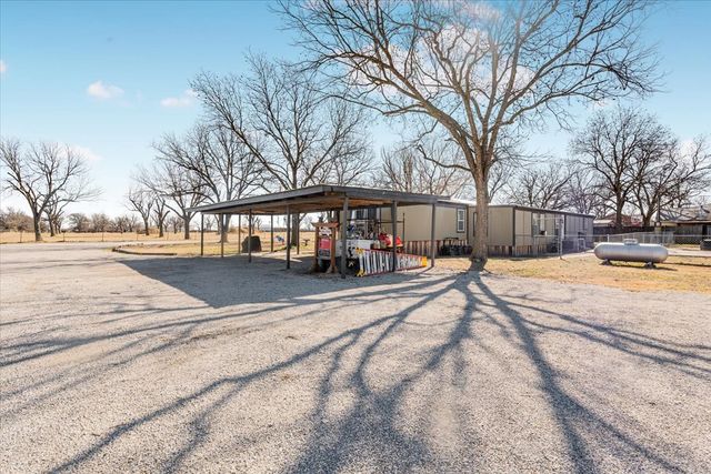 330 Chapman Drive, Mineral Wells, TX 76067
