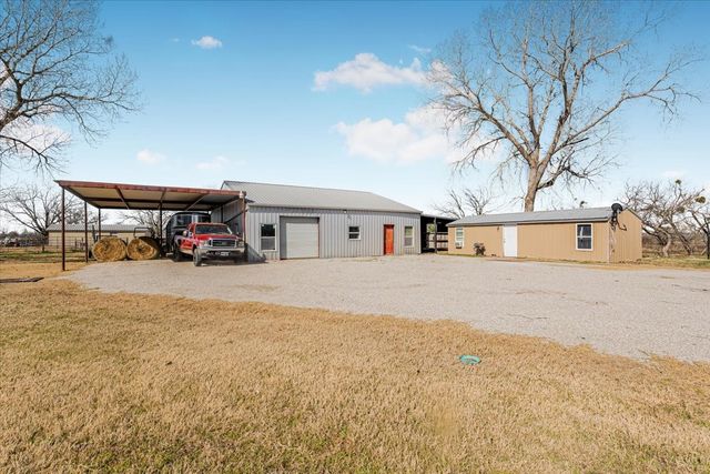 330 Chapman Drive, Mineral Wells, TX 76067