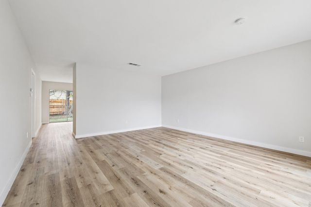 5903 N Wagon BND, Austin, TX 78744