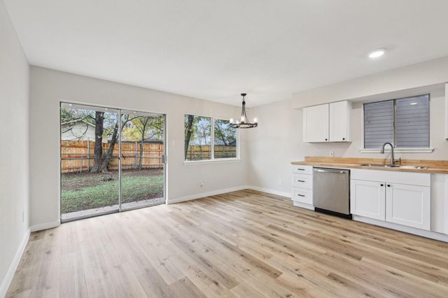 5903 N Wagon BND, Austin, TX 78744