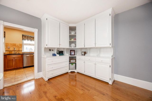 19 GLENWOOD AVE, Collegeville, PA 19426