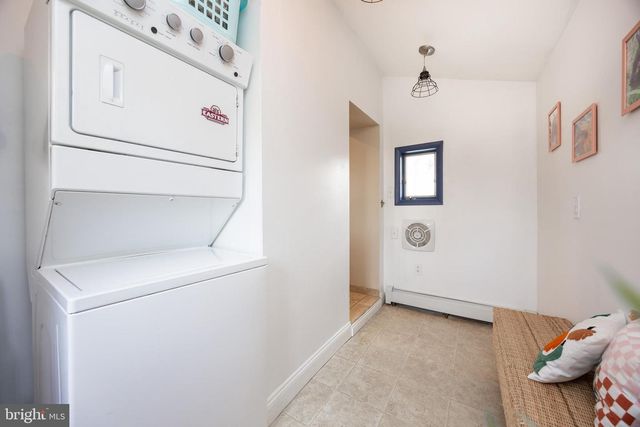 19 GLENWOOD AVE, Collegeville, PA 19426