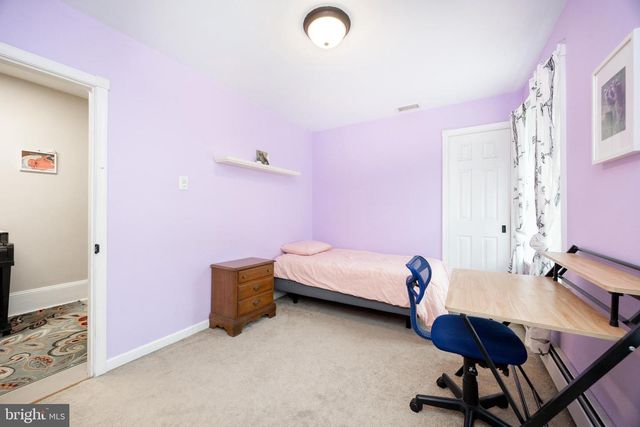 19 GLENWOOD AVE, Collegeville, PA 19426