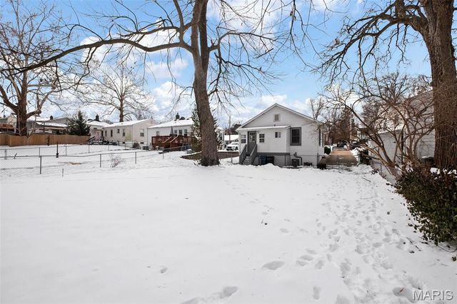 7615 Folk Avenue, St Louis, MO 63143