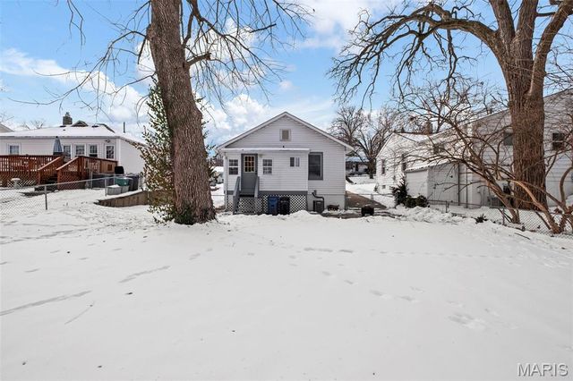 7615 Folk Avenue, St Louis, MO 63143