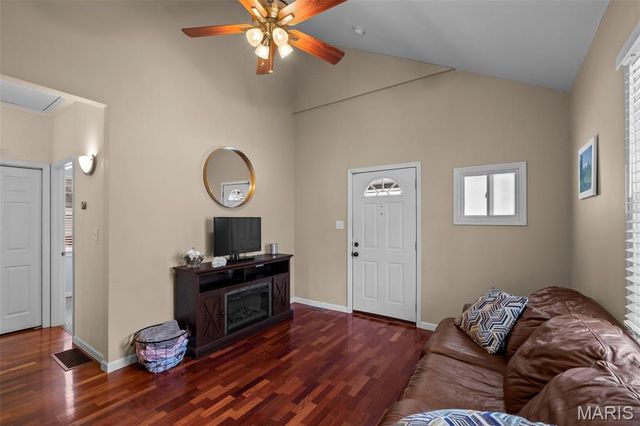 7615 Folk Avenue, St Louis, MO 63143