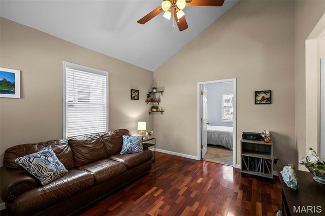 7615 Folk Avenue, St Louis, MO 63143