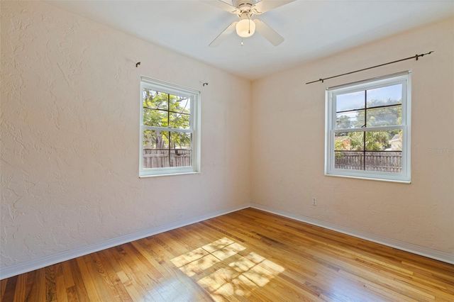 4558 25TH AVENUE N, St Petersburg, FL 33713