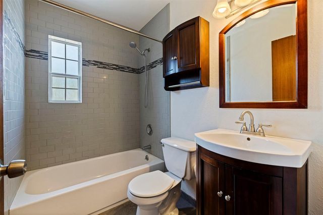 4558 25TH AVENUE N, St Petersburg, FL 33713