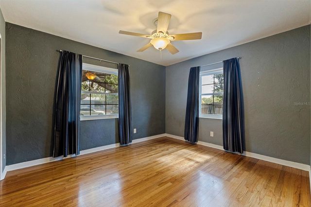 4558 25TH AVENUE N, St Petersburg, FL 33713