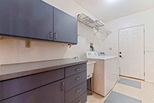 4558 25TH AVENUE N, St Petersburg, FL 33713