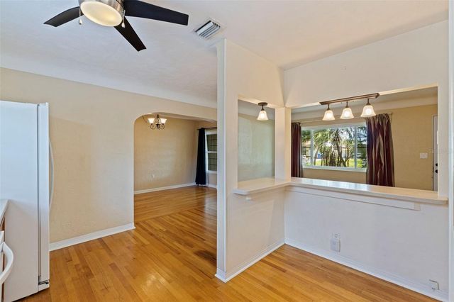 4558 25TH AVENUE N, St Petersburg, FL 33713