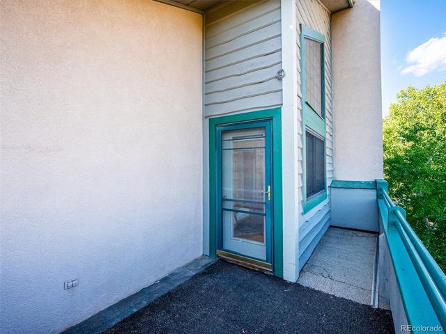 31719 Rocky Village Dr 311, Evergreen, CO 80439