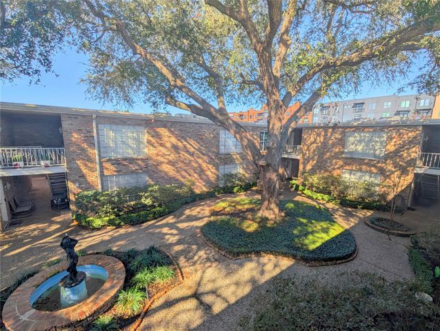 2101 Fountain View Drive 76, Houston, TX 77057