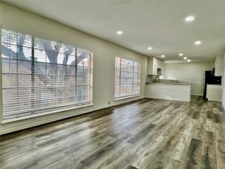 2101 Fountain View Drive 76, Houston, TX 77057