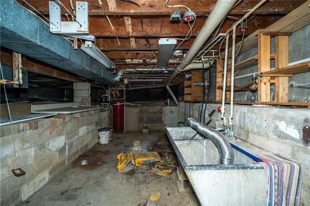 8030 Thomas Road, Middletown, OH 45042