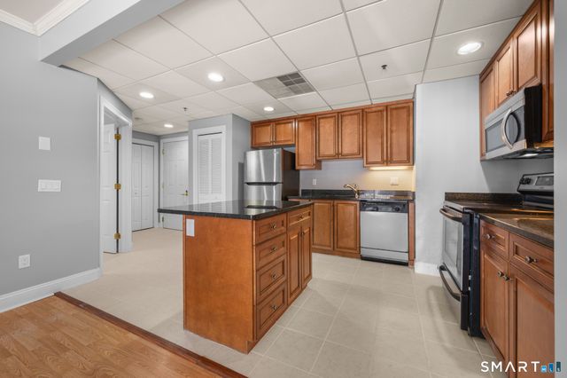 720 Mix Avenue 303, Hamden, CT 06514