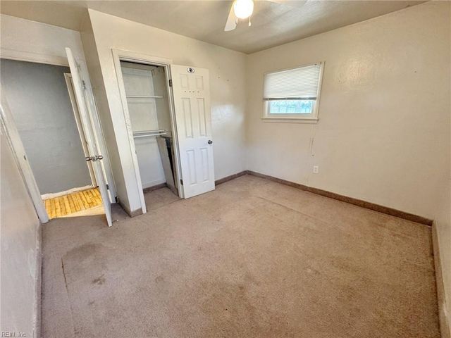 202 Woodhaven RD, Newport News, VA 23608