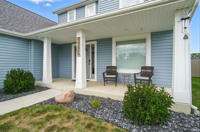 16886 Willow Ridge Trail, Fort Wayne, IN 46845