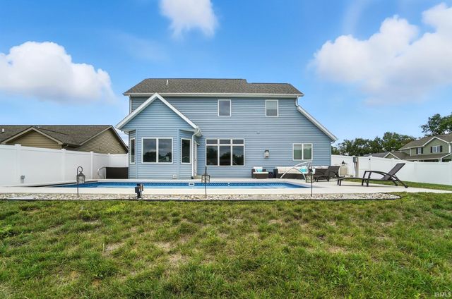 16886 Willow Ridge Trail, Fort Wayne, IN 46845