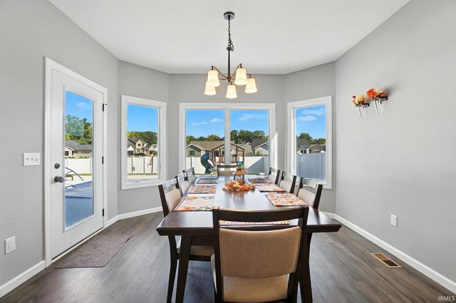 16886 Willow Ridge Trail, Fort Wayne, IN 46845