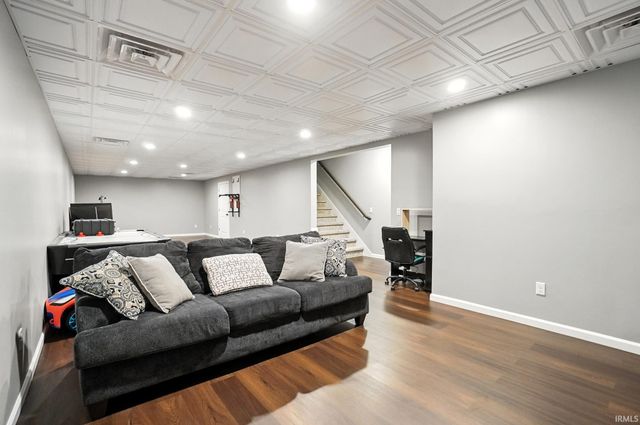 16886 Willow Ridge Trail, Fort Wayne, IN 46845