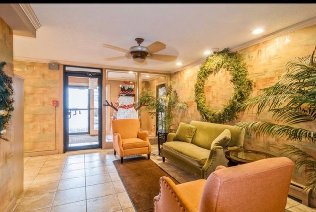 1919 S Wolf Road 1-119, Hillside, IL 60162